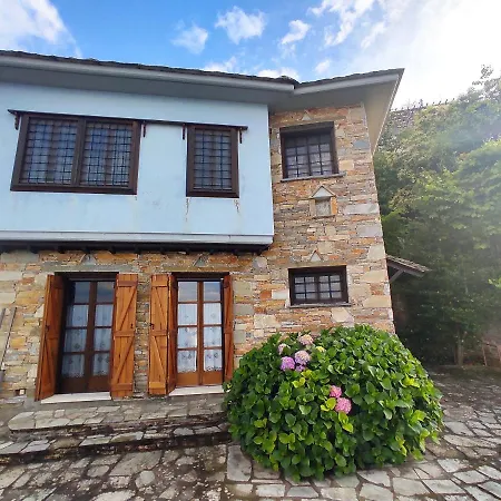 ヴィラ Cozy Blue Stone House With A Great Sea View. ツァガラダ