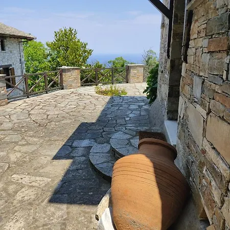 Cozy Blue Stone House With A Great Sea View. ヴィラ *