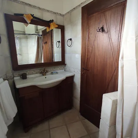 Cozy Blue Stone House With A Great Sea View. *