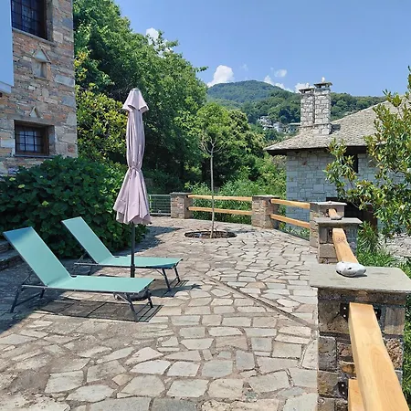 ヴィラ Cozy Blue Stone House With A Great Sea View. ツァガラダ